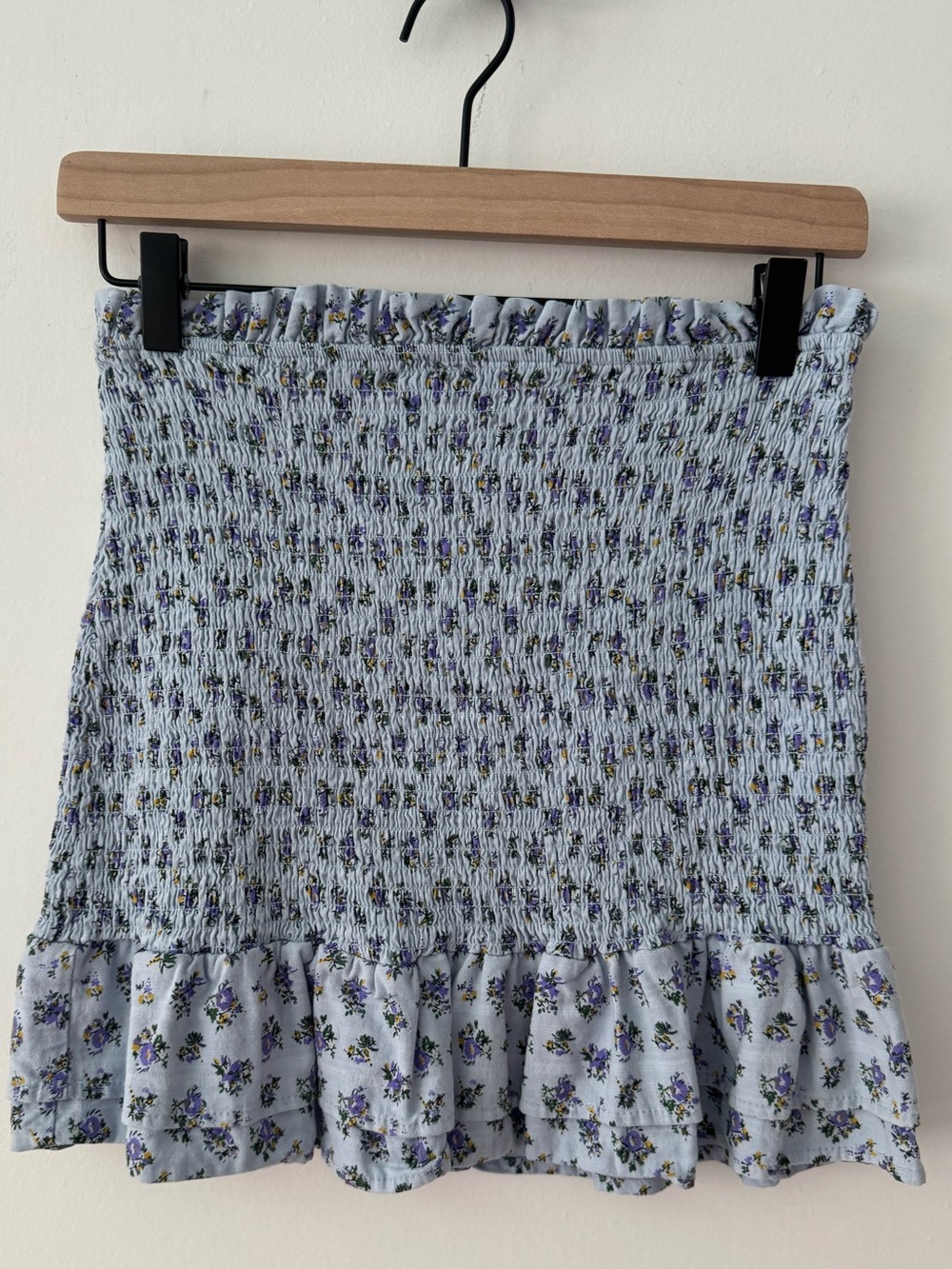 Storia x Aritzia Floral Smocked Ruffle Tube Top Large